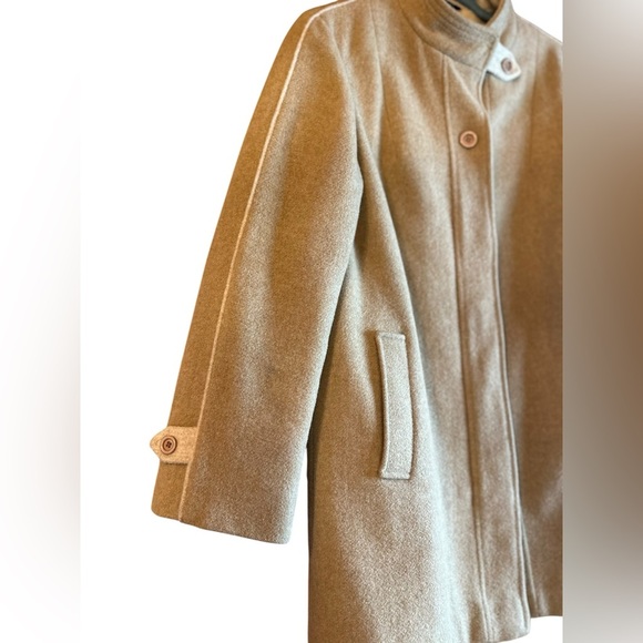 VINTAGE Italian coat, medium - Picture 4 of 12